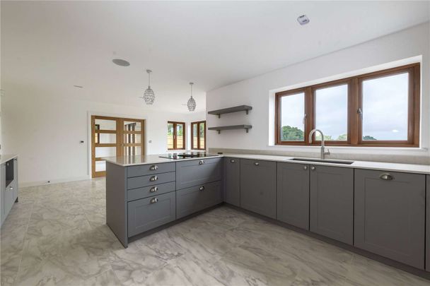 Beautifully presented, newly built family home with stunning rural views - Photo 1