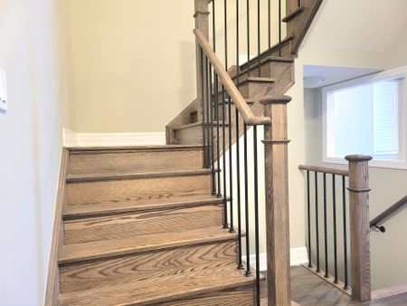 For Lease - 9275 White Oak Avenue, Niagara Falls, Ontario - Photo 2