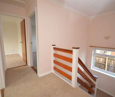 Murray Close, Braintree, CM7 - Photo 2