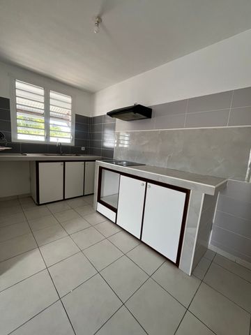 Location Appartement 2 pièces 38m² CAYENNE 97300 - Photo 3