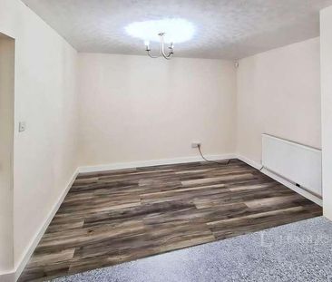 Easmore Close, Birmingham, B14 - Photo 2