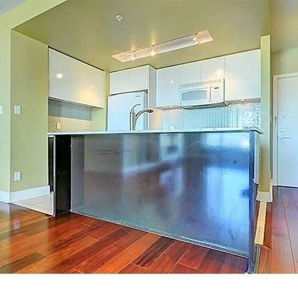 Metrotown 1 bedroom for rent - Photo 3