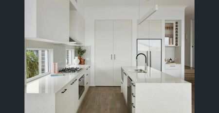 STUNNING TWO-STOREY EX-DISPLAY HOME BY WISDOM HOMES - Photo 3