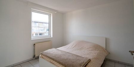 Appartement te huur in Antwerpen voor € 1.050 met 2 slaapkamers - Photo 2