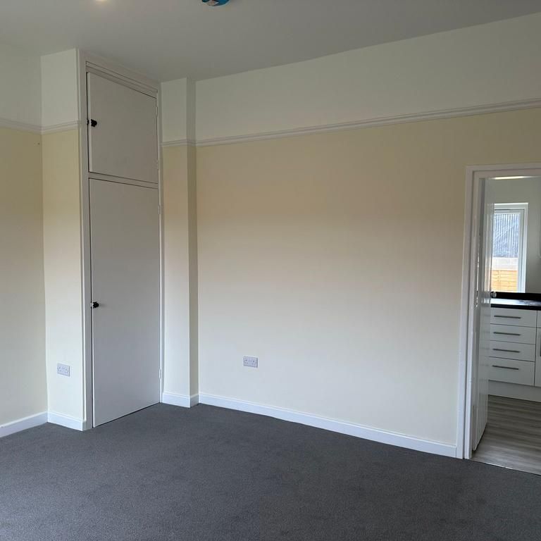 2 bedroom semi-detached house to rent - Photo 1