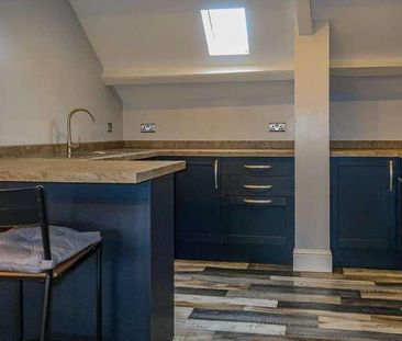 Royal Buildings, Penarth, CF64 - Photo 6