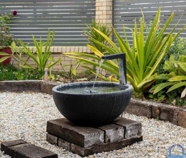 Fully Furnished 3x2 Home - Prime Location in Mandurah - Photo 2