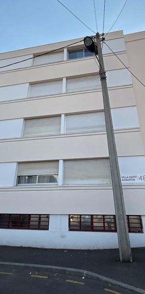 Location Appartement 1 pièce 28m² BORDEAUX 33000 - Photo 2
