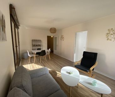 Location Appartement 2 pièces Meublé 50m² LA RAVOIRE 73490 - Photo 2