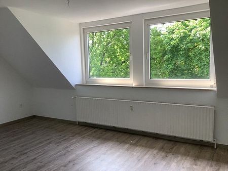 Schöne 3-Zimmer-Wohnung mit Balkon! - Foto 2