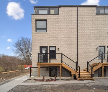 For Lease - 5 Hopperton Drive Unit# D, Toronto, Ontario - Photo 1