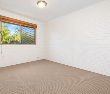 Ground Floor Living in the Heart of Surfers Paradise - Pool & Balcony! - Photo 2