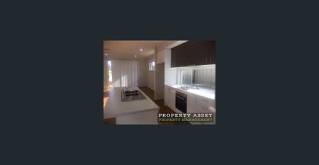 Three Bedroom Townhouse With SOLAR - Photo 3