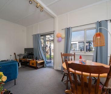 FULLY FURNISHED 3-BEDROOM HOME IN PRIME CENTRAL SOUTH LOCATION - Photo 6