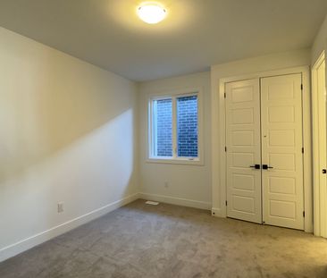 For Lease - 1365 Kerrydale Avenue Unit# Entire House, Pickering, On... - Photo 4