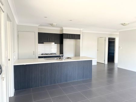 BEAUTIFUL FOUR BEDROOM HOME IN PEREGIAN SPRINGS - Photo 2