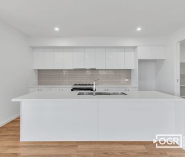 Brand New Family Home in Strathtulloh – Spacious 4 Bedrooms on 450sqm! - Photo 5