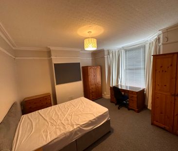 4 bedroom house, 1 en-suite - Photo 5