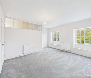 The Avenue, Harewood, Leeds, LS17 - Photo 2