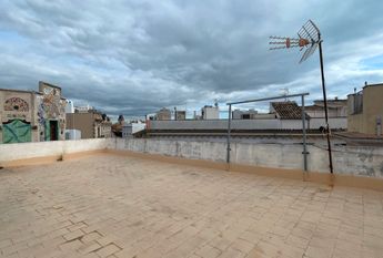 ALQUILER MENSUAL a partir de julio 2026 Loft con terraza comunitaria, casco antiguo