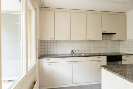 schöne, moderne 2.5 Zimmer-Wohnung mit Gartensitzplatz zu vermieten - Photo 4