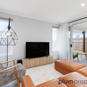 83, Escalade Circuit, PALLARA, Rent – $680 per week - Photo 2