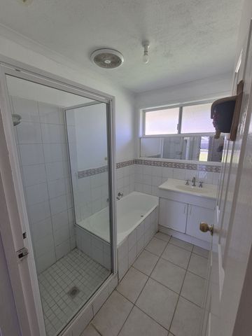 Close to schools and day care - Photo 3