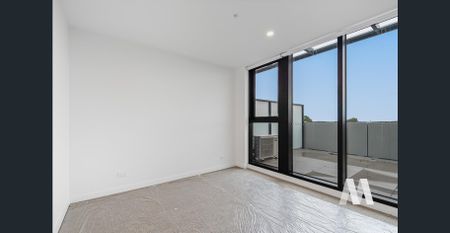 Luxury Living in the Heart of Ivanhoe - Photo 4