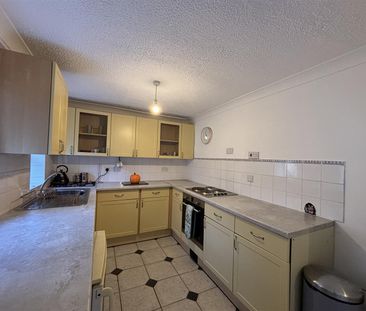 To Let 2 Bed Cottage end-terraced Victoria Road, Brynteg £800 pcm - Photo 4