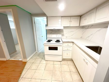 For Lease - 423 Osiris Drive, Richmond Hill, Ontario - Photo 2