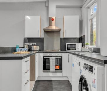 2 bedroom flat to rent - Photo 6