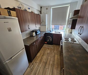 1 bed House Share - To Let - Photo 1
