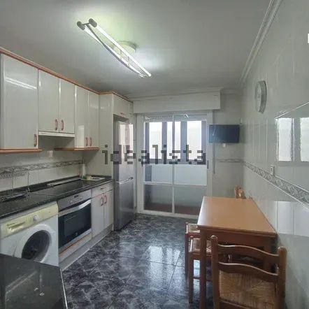 Alquiler de piso en Calle Axular s/n - Photo 1