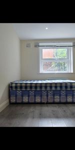 Studio Flat, Lea Bridge Road, E5 - Photo 4