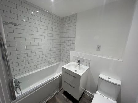 Strutt House - Photo 4