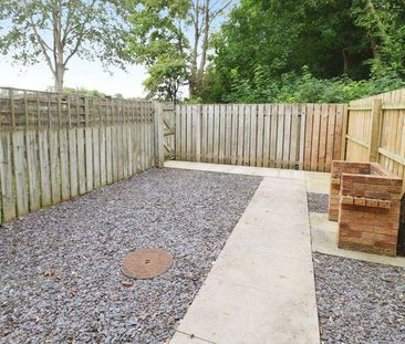 2 bedroom terraced house to rent - Photo 6