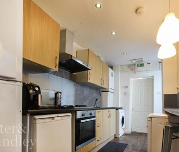 1 bedroom in a house share to rent - Photo 5