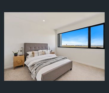 Modern Comfort Meets Convenient Living - Photo 4