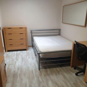 Mixed use to rent - Photo 2