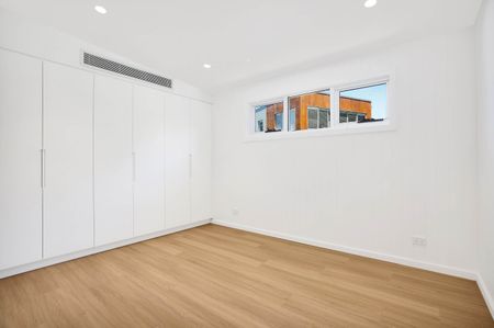 GF/10 Mathewson Street, Eastgardens NSW 2036 - House For Rent | Domain - Photo 4
