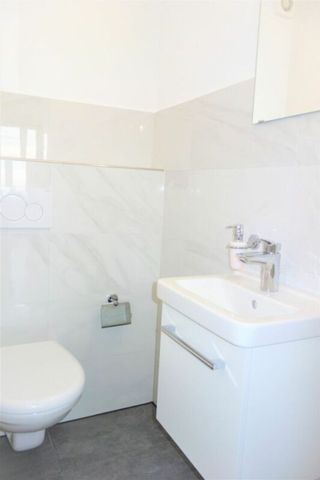 Top Sanierte 5.5 ZIMMERWOHNUNG mit grossen Spielplatz! - Photo 5