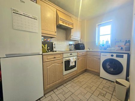 1 bedroom flat to rent - Photo 2