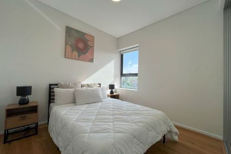 Furnished Two Bedroom Apartment! - Photo 3