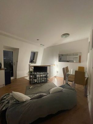 Room in a Shared Flat, Lavender Hill, SW11 - Photo 1