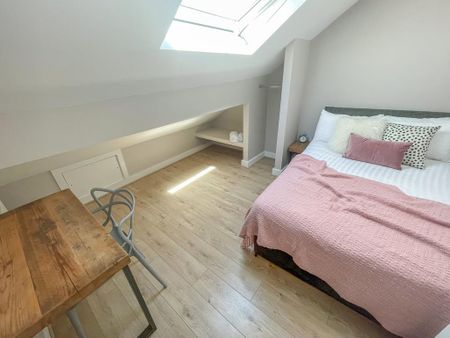 6 bedroom terraced house to rent - Photo 4