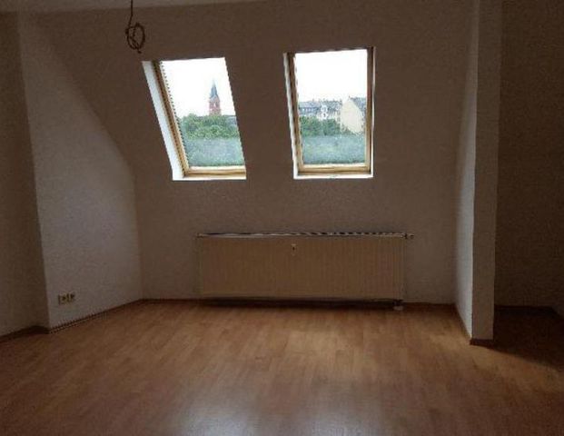 Zentrumsnahe Dachgeschoss Wohnung - Photo 1