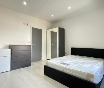1 bedroom house of multiple occupation to rent - Photo 1