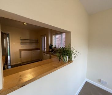 East Avenue, Exeter - Photo 4