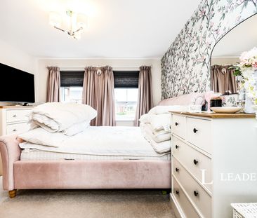 4 bedroom house to rent Saturn Avenue, Fairfields, MK11 - Photo 4