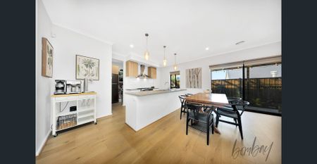 Beautifully finished family home - Photo 5